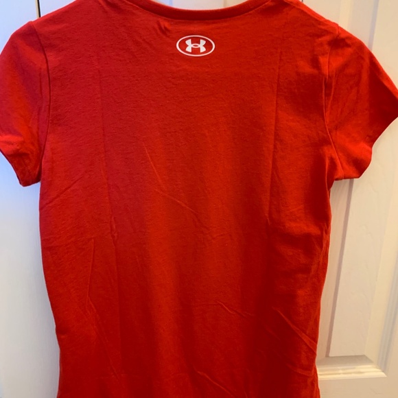 NWT Cute Girls Under Armour Red Holiday Tee Shirt YLG Cookies Snowflake Mittens - Picture 4 of 5